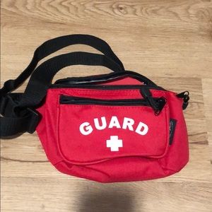 Lifeguard fanny pack🤩